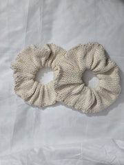 Chapeau noir et blanc crocheté à la main en forme d'oreille de chat (pain cuit à la vapeur) Chapeau décontracté à rayures