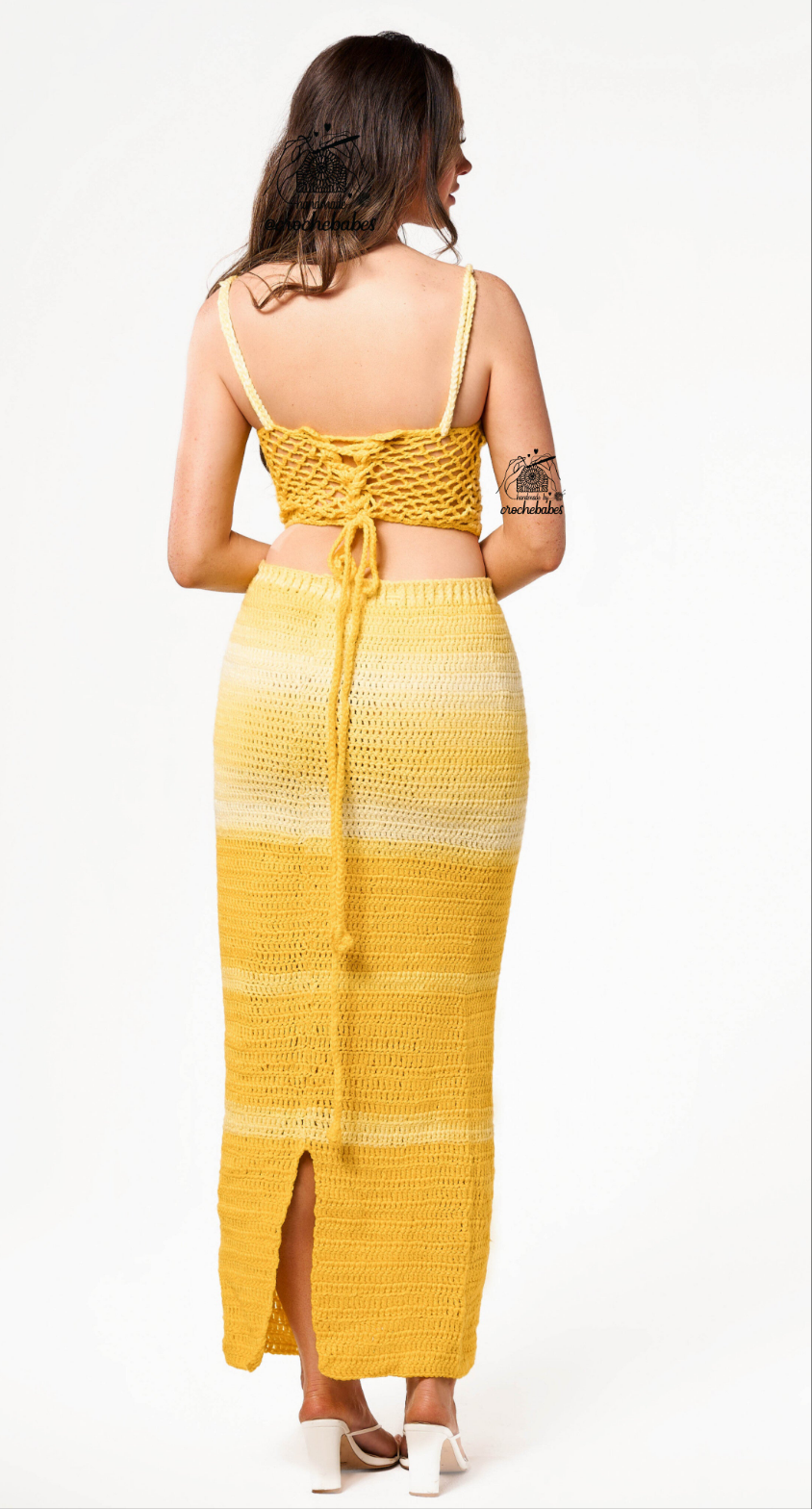 Ensemble deux pièces au crochet Tia, jupe longue et haut cœur