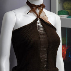 🎀 Haut en tricot asymétrique à col licou et haut déchiré