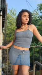 Ensemble deux pièces Jlofb ​​haut en tricot asymétrique ET mini.