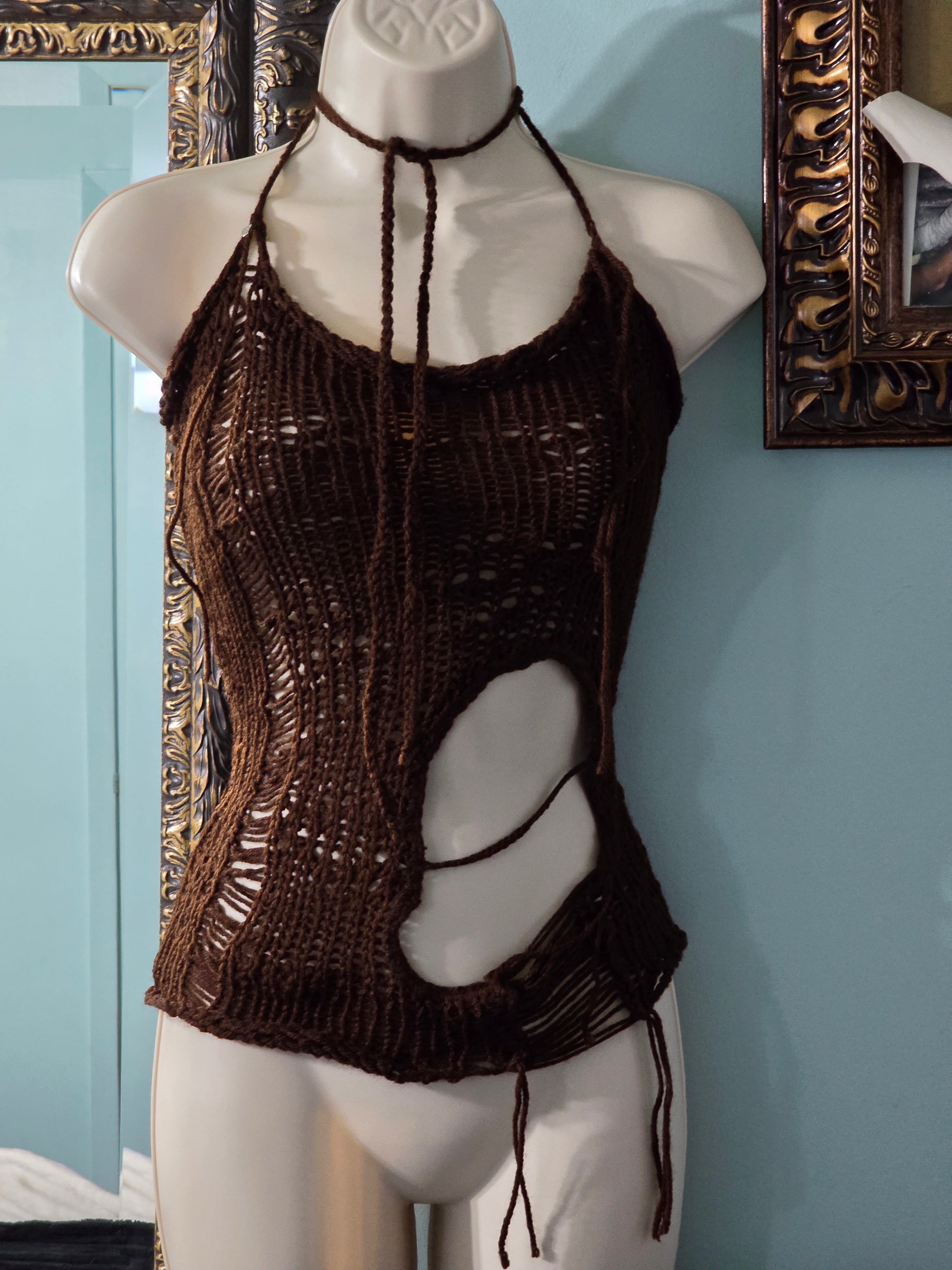 Tricot en maille asymétrique fait main en dentelle vieillie