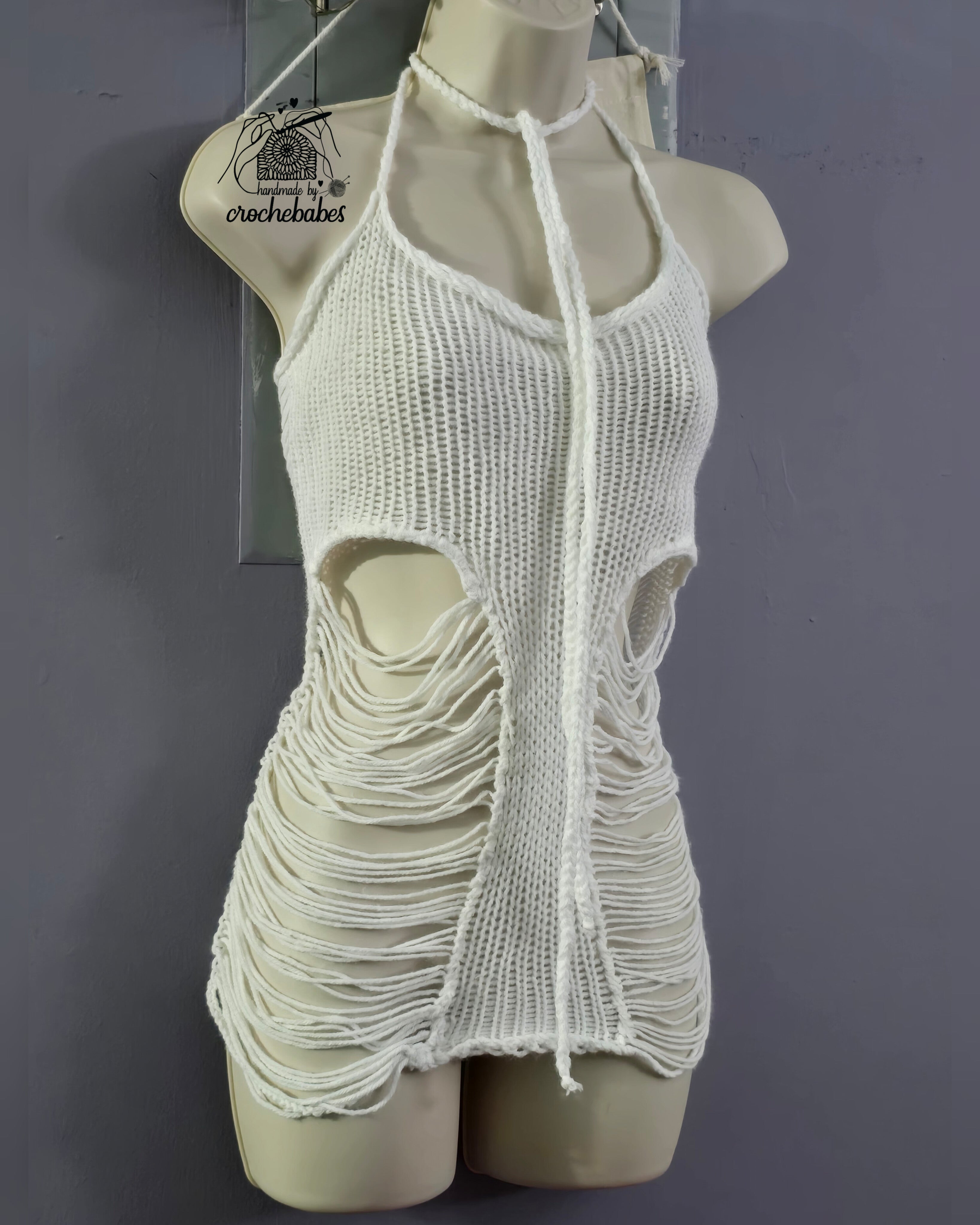 Haut en maille asymétrique en maille tricotée à la main Super X Distressed, unique en son genre