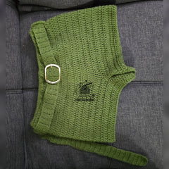 Short au crochet et haut en tricot découpé